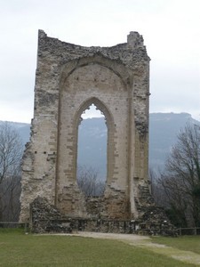 Vestiges de la chapelle castrale de Beauvoir-en-Royans