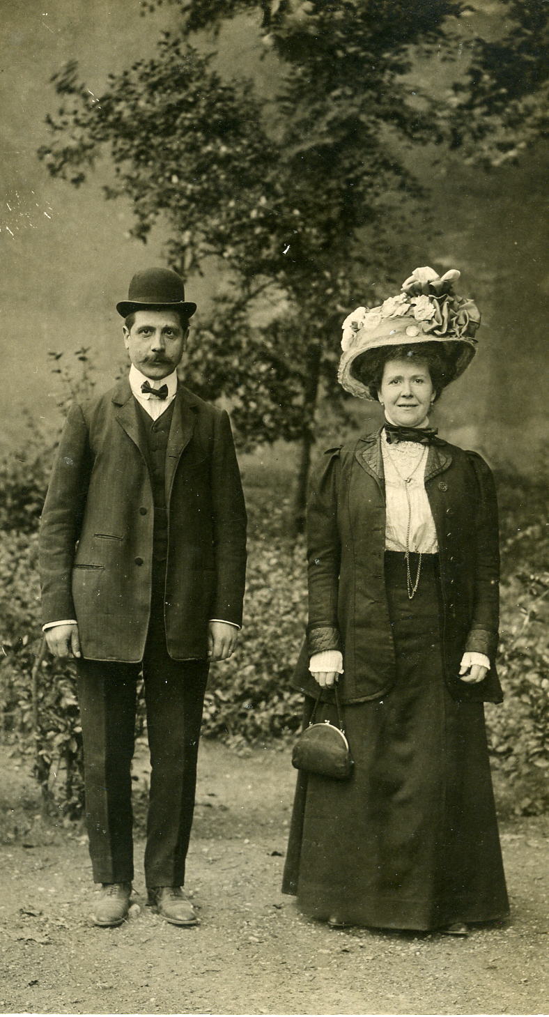 Photographie ancienne issue d'un fonds généalogique familial