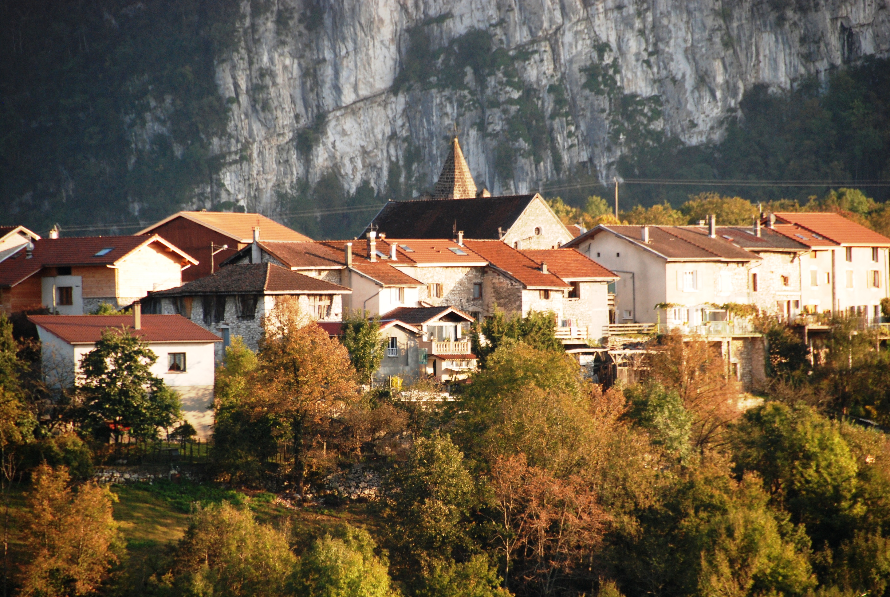 Vue de la commune de Rovon